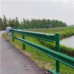 波形護欄安裝工程